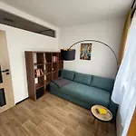 Dobrovskeho Apartment *