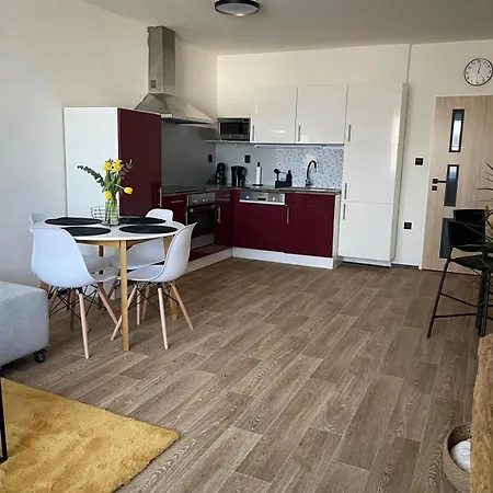 Dobrovskeho Apartment *